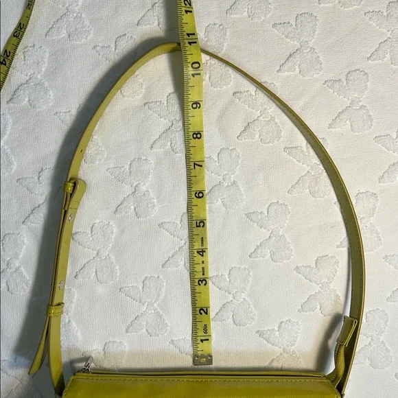 NWOT Zara Chartreuse Crossbody - Picture 2 of 4